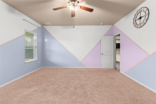 407 Camellia DR, Hutto, TX 78634