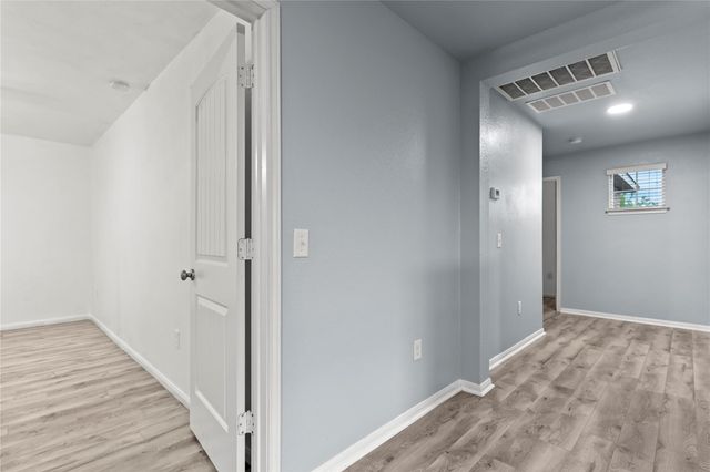407 Camellia DR, Hutto, TX 78634