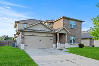 407 Camellia DR, Hutto, TX 78634