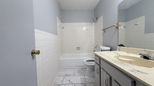 2753 E SKYLINE CIR, Memphis, TN 38127