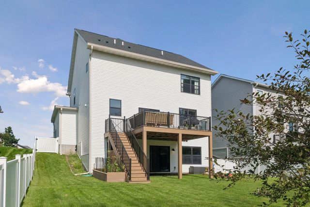 1017 Fabel Lane, Waconia, MN 55387