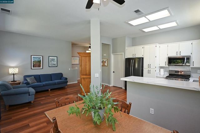 310 Winesap Dr., Brentwood, CA 94513