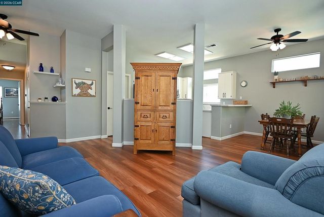 310 Winesap Dr., Brentwood, CA 94513