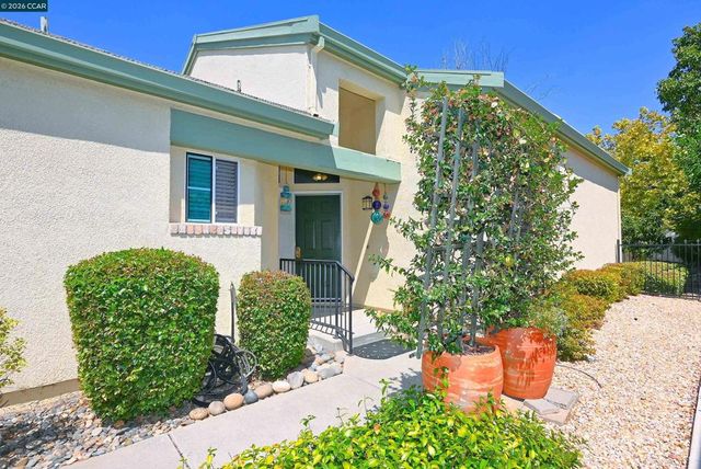 310 Winesap Dr., Brentwood, CA 94513