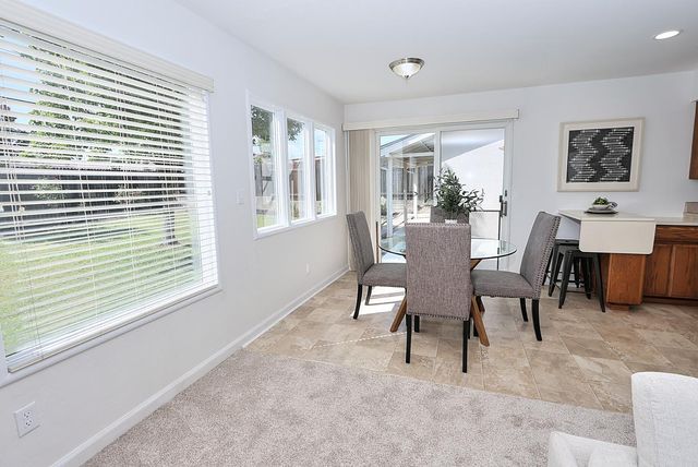 7223 Carriage Dr, Citrus Heights, CA 95621