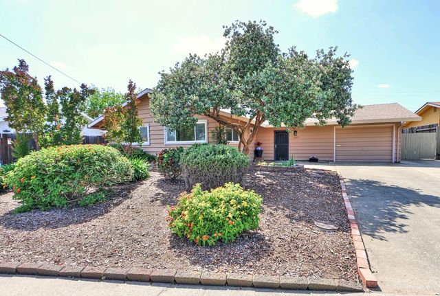 7223 Carriage Dr, Citrus Heights, CA 95621