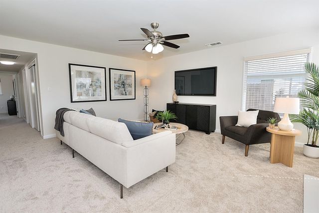 7223 Carriage Dr, Citrus Heights, CA 95621
