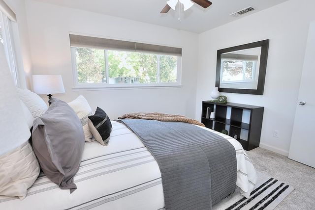 7223 Carriage Dr, Citrus Heights, CA 95621