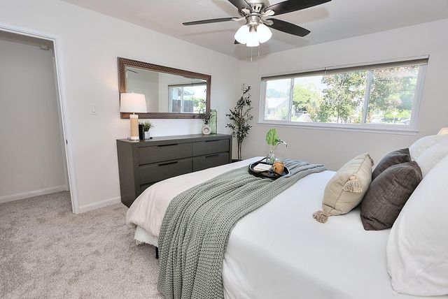 7223 Carriage Dr, Citrus Heights, CA 95621