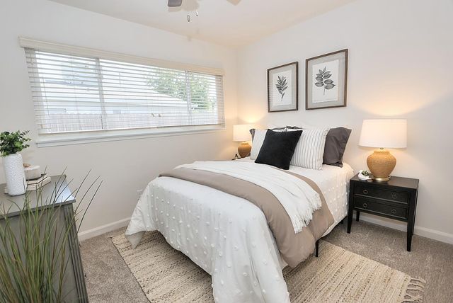 7223 Carriage Dr, Citrus Heights, CA 95621