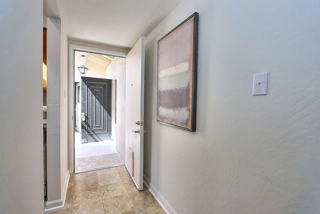 7223 Carriage Dr, Citrus Heights, CA 95621