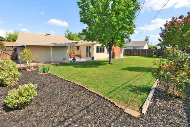 7223 Carriage Dr, Citrus Heights, CA 95621