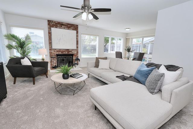 7223 Carriage Dr, Citrus Heights, CA 95621