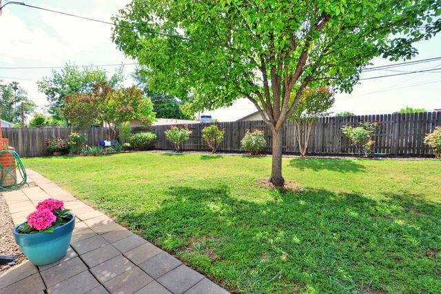 7223 Carriage Dr, Citrus Heights, CA 95621