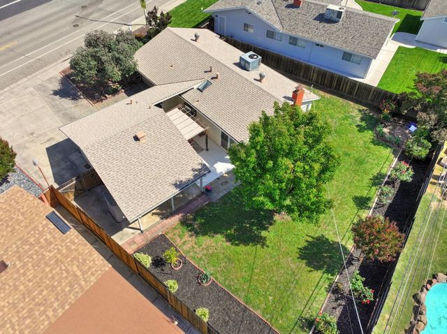 7223 Carriage Dr, Citrus Heights, CA 95621