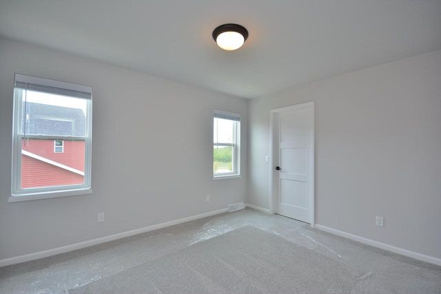 641 Standing Stone DRIVE, Waukesha, WI 53189
