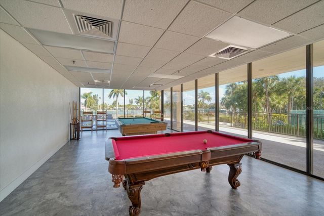 7600 BAYSHORE DRIVE 202, Treasure Island, FL 33706