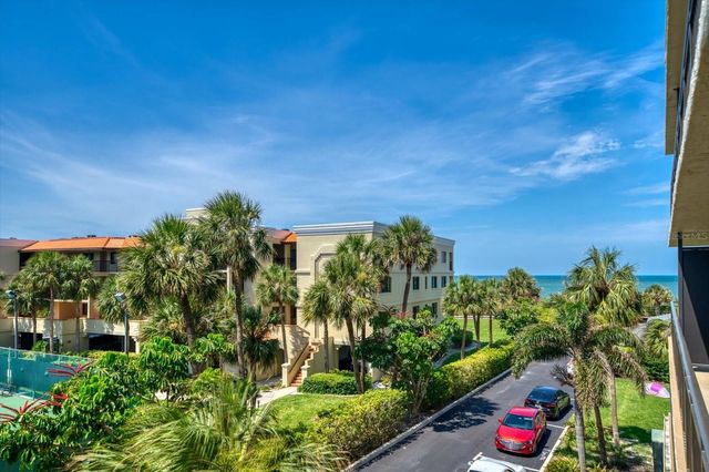 7600 BAYSHORE DRIVE 202, Treasure Island, FL 33706