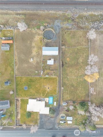 3416 Road 20 NE, Soap Lake, WA 98851