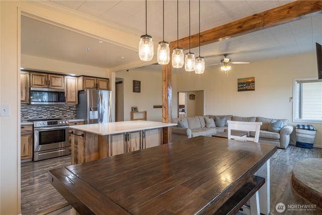 3416 Road 20 NE, Soap Lake, WA 98851