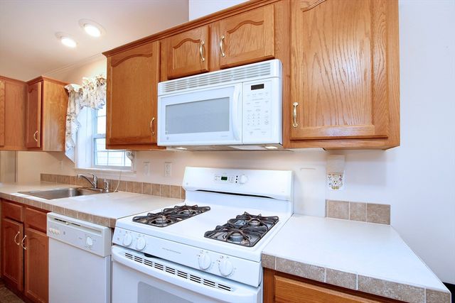 507 Crystal Way, Middleboro, MA 02346