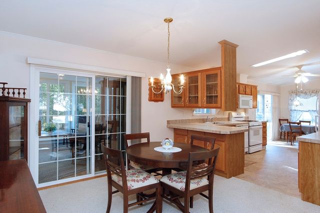 507 Crystal Way, Middleboro, MA 02346
