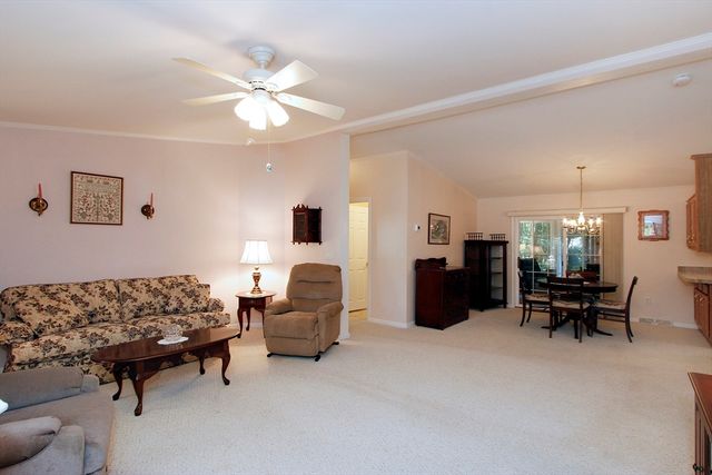 507 Crystal Way, Middleboro, MA 02346