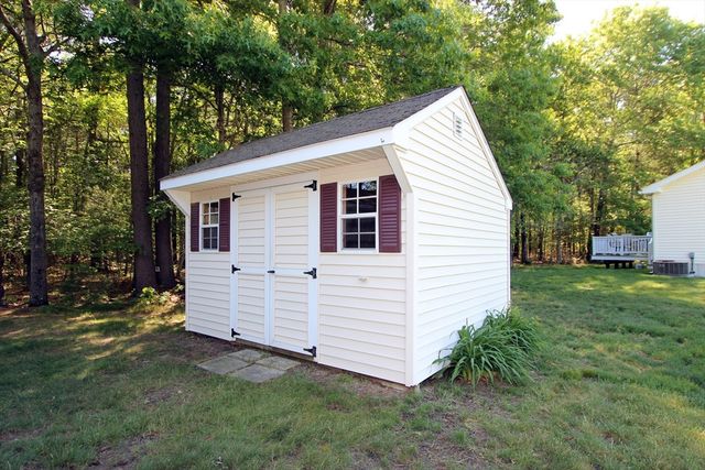 507 Crystal Way, Middleboro, MA 02346