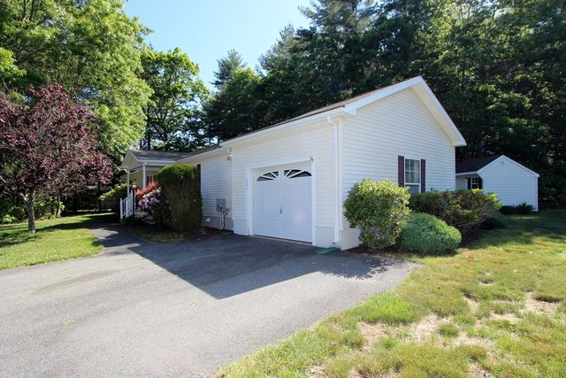 507 Crystal Way, Middleboro, MA 02346