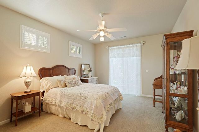 2043 Derrick Ave, Manteca, CA 95337