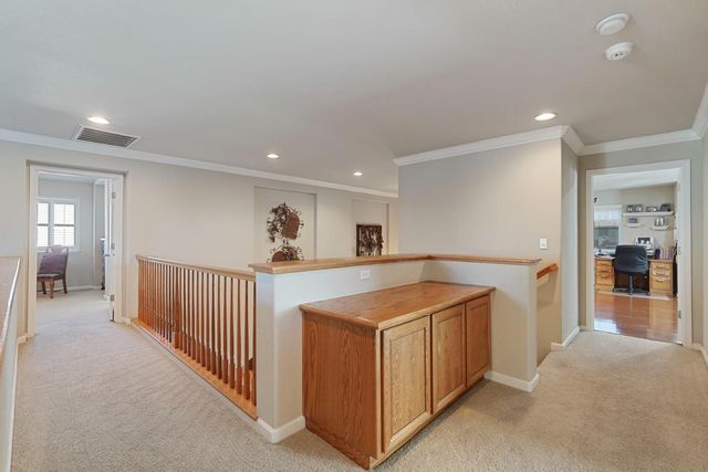 2043 Derrick Ave, Manteca, CA 95337