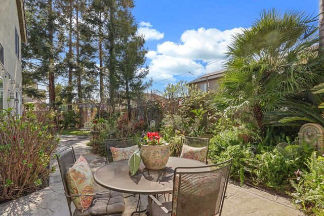 2043 Derrick Ave, Manteca, CA 95337