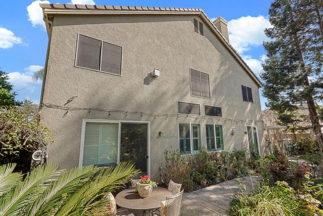 2043 Derrick Ave, Manteca, CA 95337