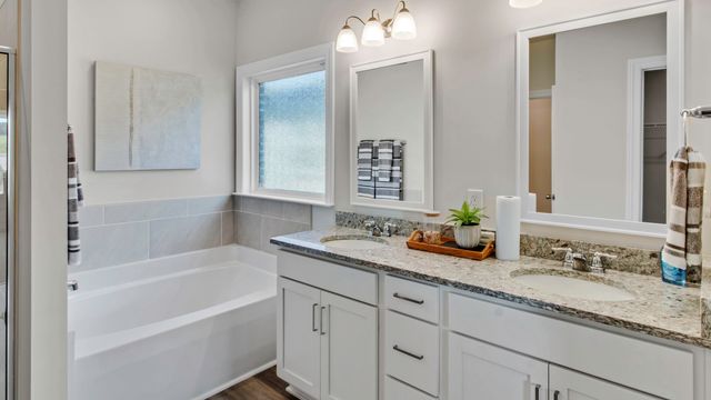 16 AZALEA DR, Somerville, TN 38068