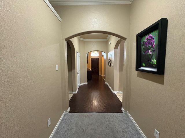 404 Brookhollow Lane, Saginaw, TX 76131