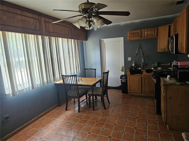 44 W SUMMIT STREET, Apopka, FL 32712