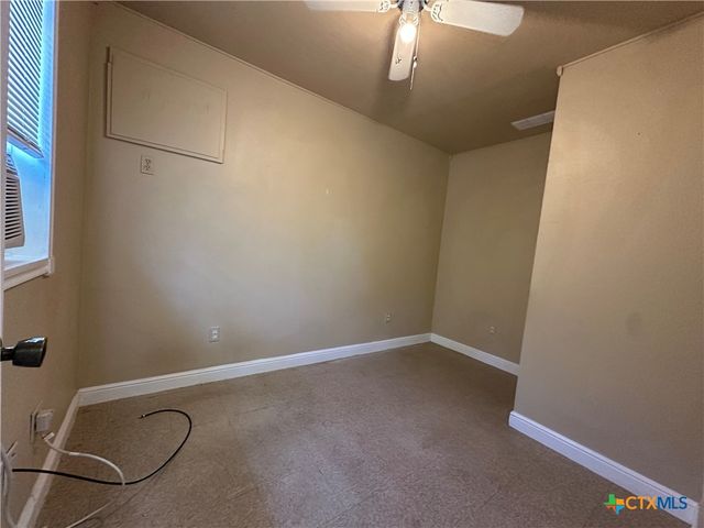 908 Pecan Street, Seguin, TX 78155