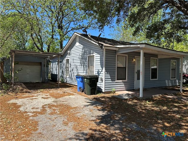 908 Pecan Street, Seguin, TX 78155