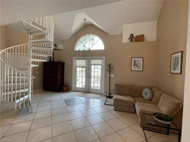 405 Cristobal ST, Naples, FL 34113