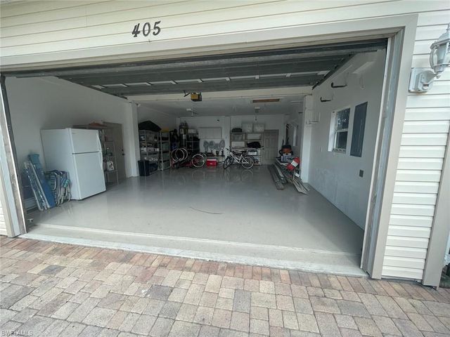 405 Cristobal ST, Naples, FL 34113