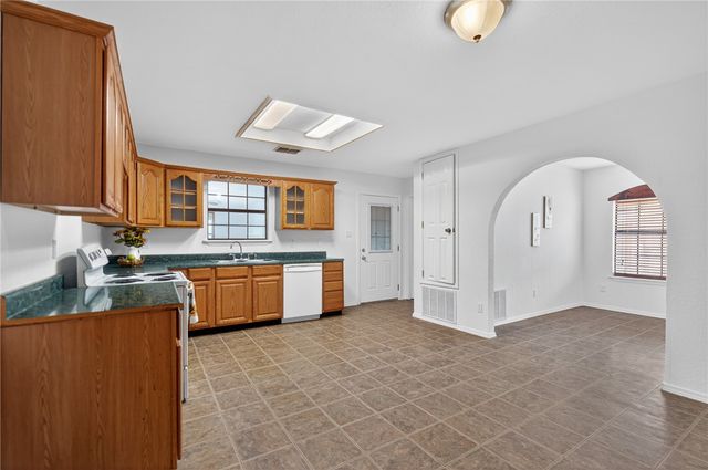 271 COUNTY ROAD 117, Alice, TX 78332