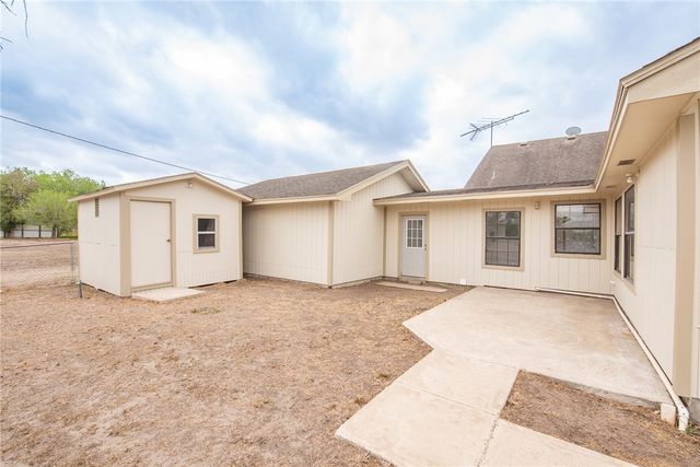 271 COUNTY ROAD 117, Alice, TX 78332