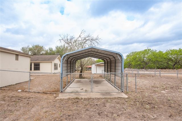271 COUNTY ROAD 117, Alice, TX 78332