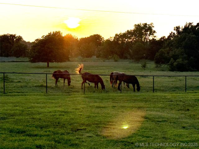 3465 N 205 Road, Beggs, OK 74421