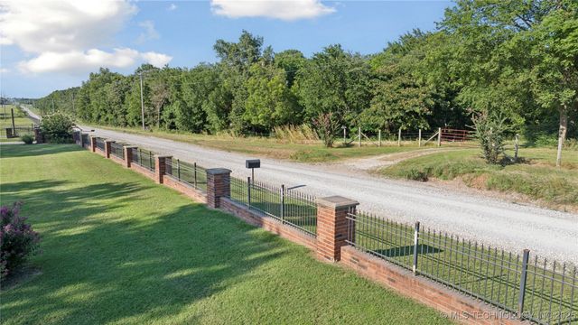 3465 N 205 Road, Beggs, OK 74421