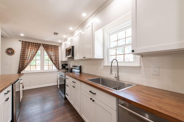 360 Stagecoach Way, Martinez, GA 30907