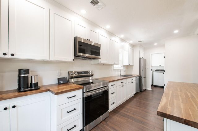 360 Stagecoach Way, Martinez, GA 30907