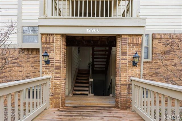 12966 Bryce Canyon Drive B, Maryland Heights, MO 63043