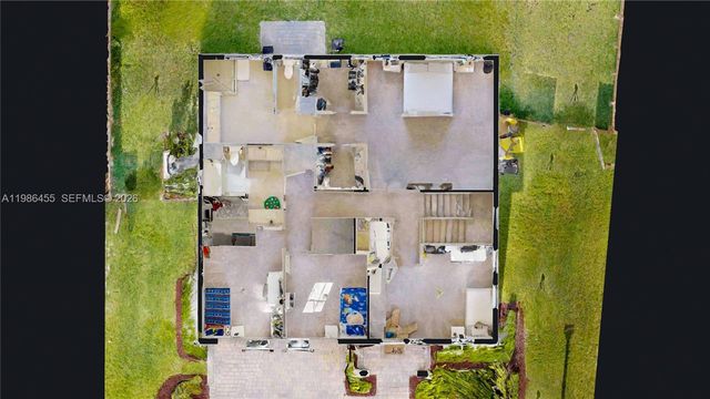 2333 SE 28th Ct, Homestead, FL 33035