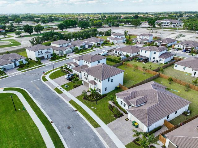 2333 SE 28th Ct, Homestead, FL 33035